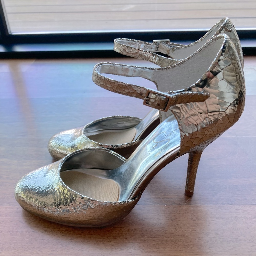 Jessica Simpson silver crackle heels